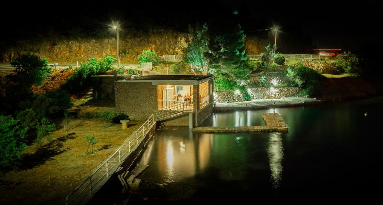 Вилла Kuca Za Odmor Jelena Стариград-Пакленица Экстерьер фото